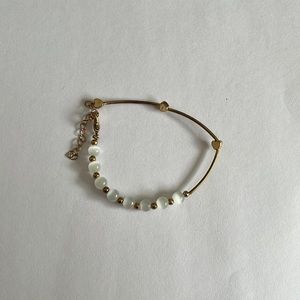 gold with cloudy crystals